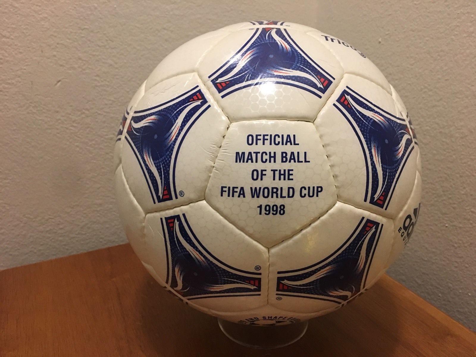 Top 5 des plus beaux ballons de football de la Coupe du Monde vendus sur eBay